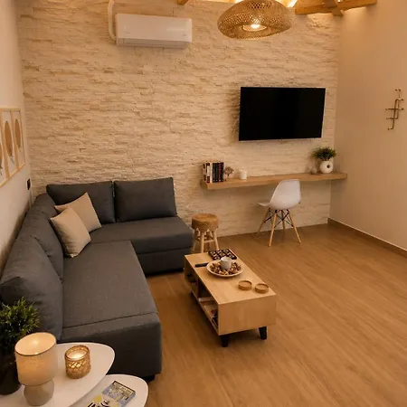 Boutique With Private Courtyard In Mani Casa vacanze Kámbos