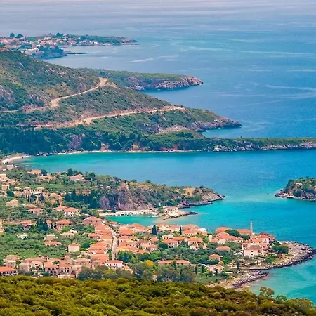Boutique With Private Courtyard In Mani Casa vacanze